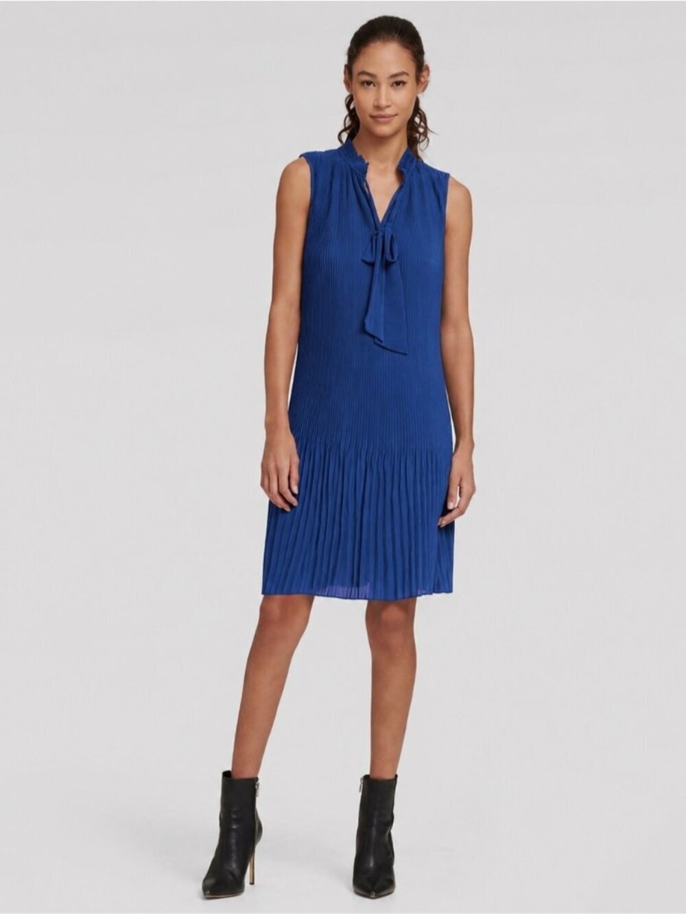 BRAND NEW DKNY Pleated‎ Ruffle Trim Sleeveless Dark Royal Blue Satin Dress 12 L